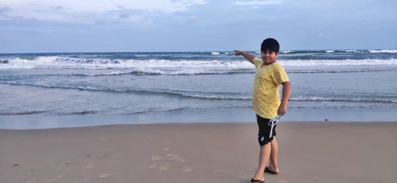 Ln Beach Homestay Puri Kültér fotó