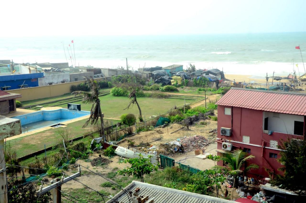 Ln Beach Homestay Puri Kültér fotó